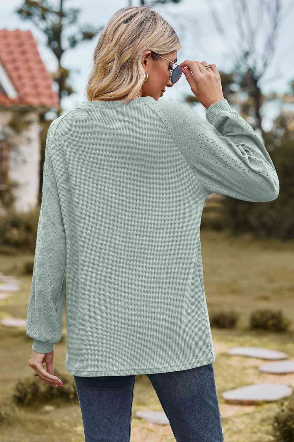 Round Neck Raglan Sleeve Sweatshirt